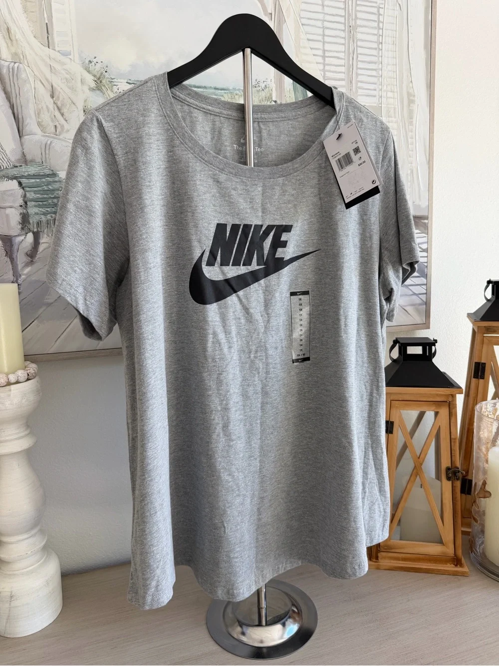 Women’s Nike T-shirt